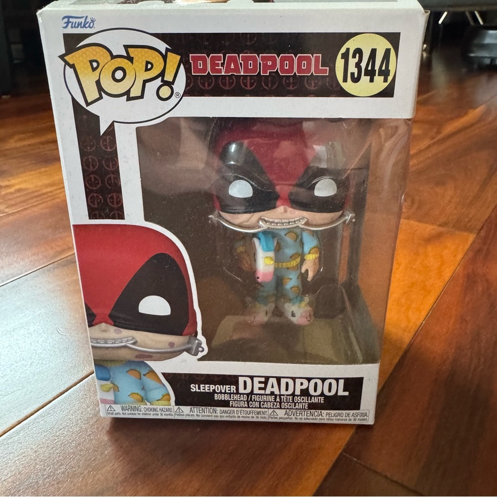 Funko Pop Sleepover Deadpool 1344 Marvel Vinyl Figure 1344 C26